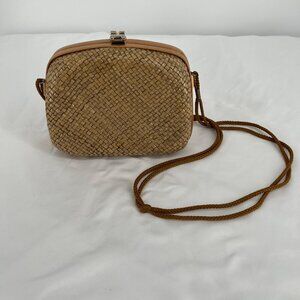 Vintage Mantessa Woven Straw Crossbody Bag With Clasp Closure & Adjustable Strap